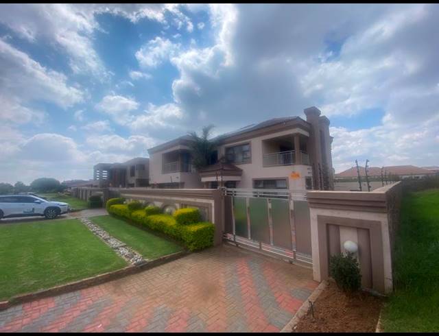 5 BEDROOM HOUSE FOR SALE IN AERORAND